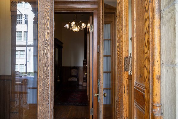 75 E DIVISION ST, GOLD COAST